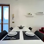 Intero Tranquillo E Immerso Nel * 트리세시모