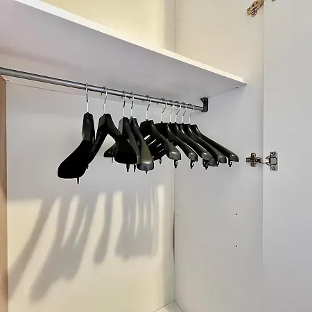 Intero Tranquillo E Immerso Nel Appartement