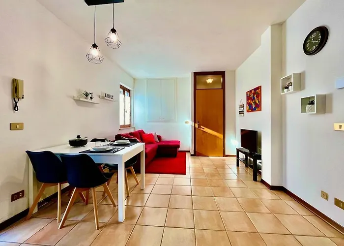 Intero Tranquillo E Immerso Nel Tricesimo